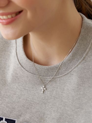 Clear Cross Pendant Necklace - TATIANA - Modalova