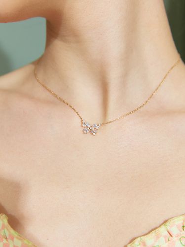 Clear Butterfly Pendant Necklace - TATIANA - Modalova