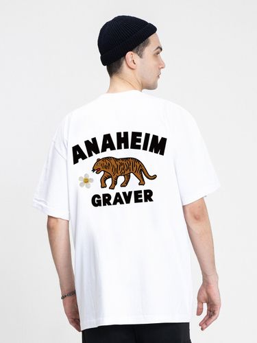 Flower Tiger Embroidery Back Logo T-shirt - GRAVER - Modalova