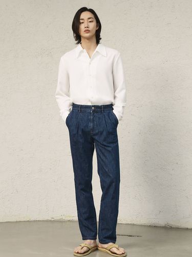 One Pleat Denim Pants _Medium Blue - FILLCHIC - Modalova