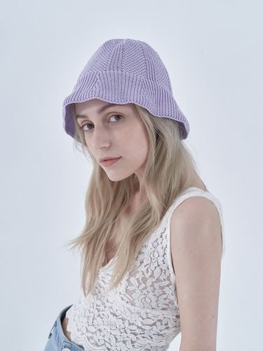 Tulip beanie Hat_Purple - MAD FACTORY - Modalova