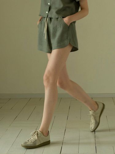 Linen Banding Shorts (Khaki) - Siyazu - Modalova