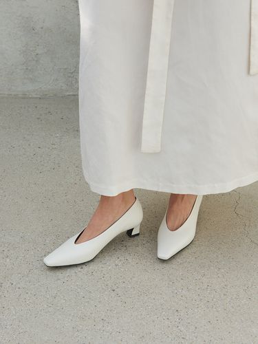 Lea Pumps Leather - blanc sur blanc - Modalova