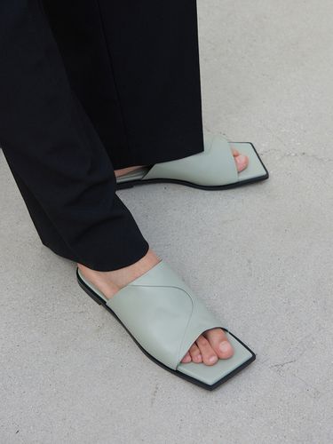 Ari Leather Slides Mint Grey - blanc sur blanc - Modalova