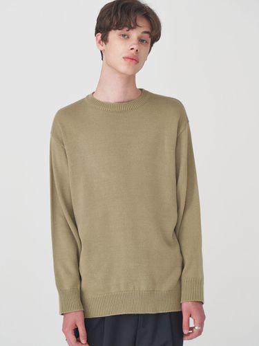 Oversized Minimal Round Neck Knit Sweater - V2 - Modalova