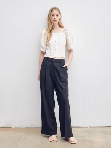 Pin Tuck Wide Pants (Black) - Standard Blue - Modalova