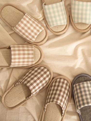 Melan Check Quiet Slippers - DECOVIEW - Modalova