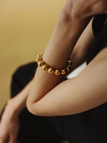 Ball Bracelet (gold) - BAEBAE - Modalova