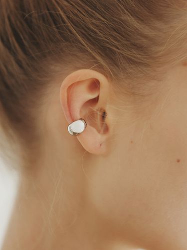 Puffy Ear Cuff (silver) - BAEBAE - Modalova