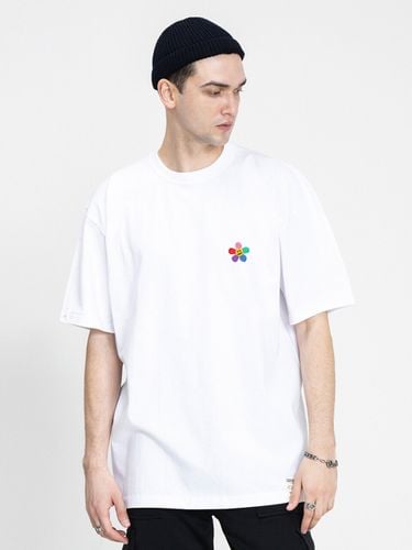 Rainbow Flower Embroidery T-shirt_White - GRAVER - Modalova