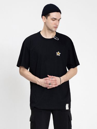 Flower Embroidery Back Logo T-shirt_4 Colors - GRAVER - Modalova