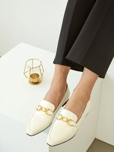 MD1079 Chain Detail Loafer - Meiel Dew - Modalova