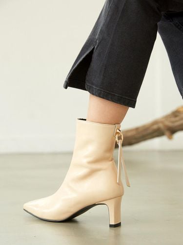 MD1070 Square Toe Point Ankle Boots - Meiel Dew - Modalova