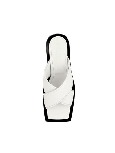 LAMB-A Flat Sandal_White - MOSTRICH - Modalova