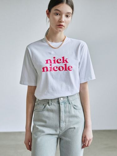 Nicole Half Sleeves T Shirt (Pink) - NICK&NICOLE - Modalova