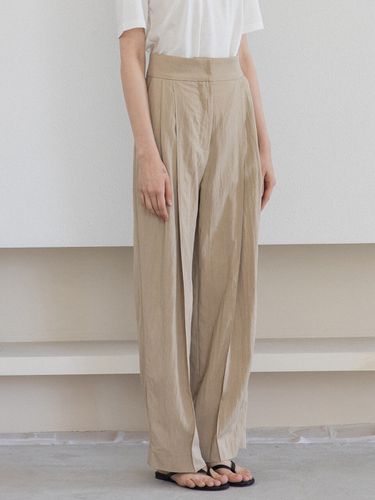 Two Tucks Detailed Wide Pants_4Colors - REFINED902 - Modalova