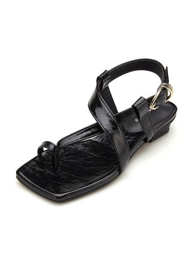 Azar Cross Flip Flop Sandal AM211166 - amellie - Modalova