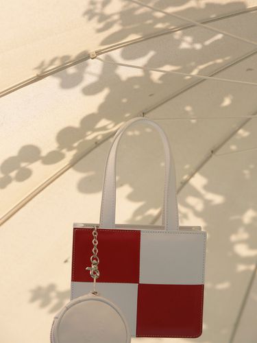 Chess Square Bag_Red/White Check - SOFT SEOUL - Modalova