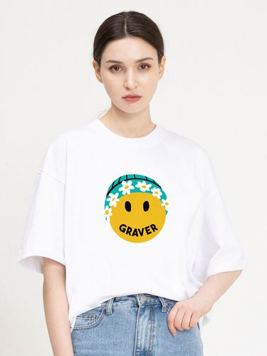 Big Flower Beanie Smile T-shirt_White - GRAVER - Modalova