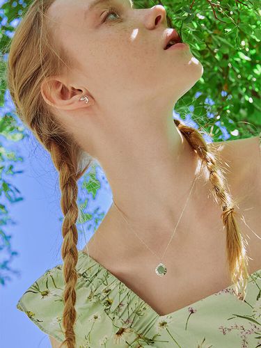 Petite Foret Green Adventurine Dot Chain Necklace - Iris - Modalova