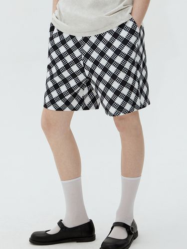 Diamond Pull-On Shorts (Black) - MATCHGLOBE - Modalova