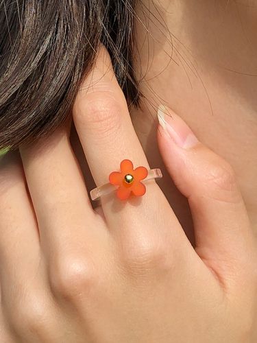 Orange Flower Ring - FANTASTIC PLANET - Modalova