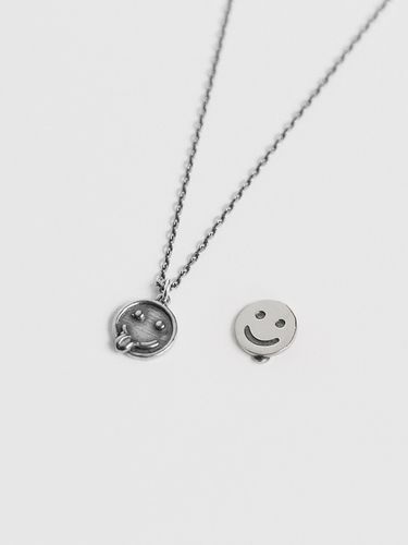 Funky Smile Necklace - FANTASTIC PLANET - Modalova