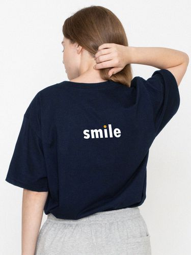 Smile Dot Smile Back Printing T-Shirt_Navy - GRAVER - Modalova