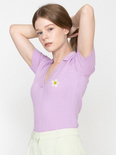 Flower Dote Embroidery Knit Collar T-Shirt _Light Purple - GRAVER - Modalova