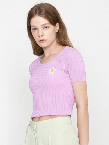 Flower Dote Embroidery Crop Knitted T-Shirt _Light Purple - GRAVER - Modalova