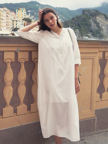 V-neck Lace Dress_White - ADAUL - Modalova