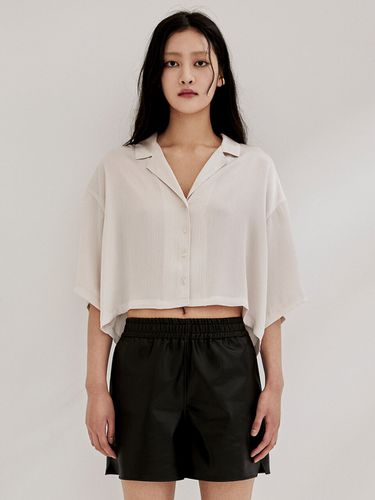 Cropped Pajama Blouse - Beige - ONNE - Modalova