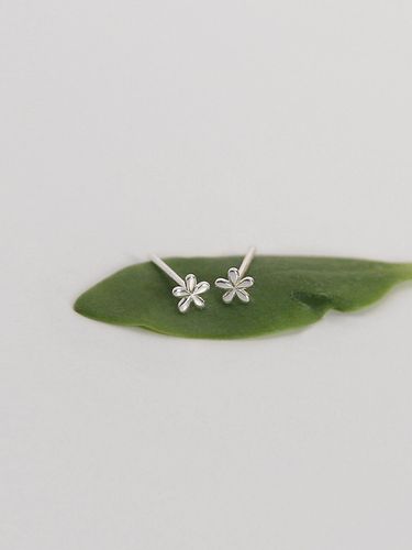 Minimal Flower Earrings - FANTASTIC PLANET - Modalova