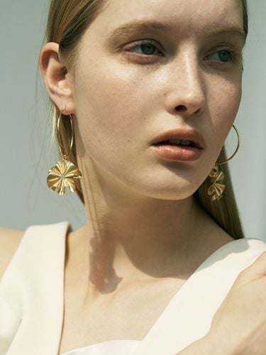 Ripple Spring Hoop Earrings - FEYSE - Modalova