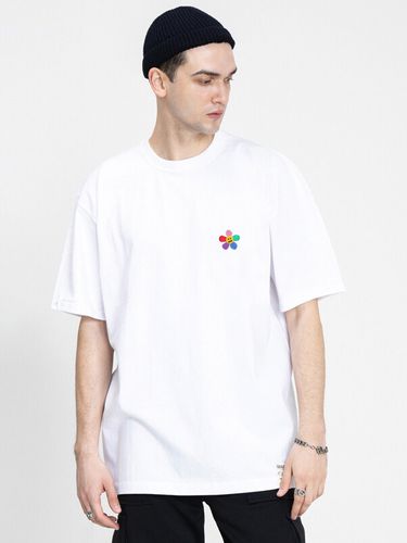 Rainbow Flower Embroidery Back Logo T-Shirt_White - GRAVER - Modalova