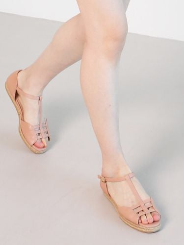 Chloe Cozy Sandal_Nude Pink - MARYRINGO - Modalova