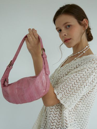 Croissant bag_Pink - doublequotes - Modalova