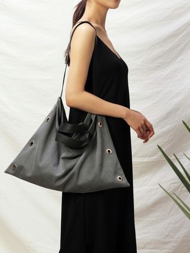 New Gaga Shoulder Bag - Gray - vivicho - Modalova