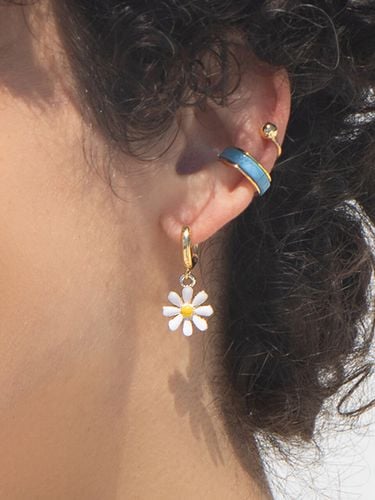 Daisy Bold One touch Earrings - FANTASTIC PLANET - Modalova