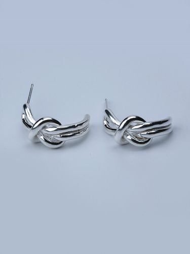 Half Hoop Knot Earrings - REINDEER - Modalova