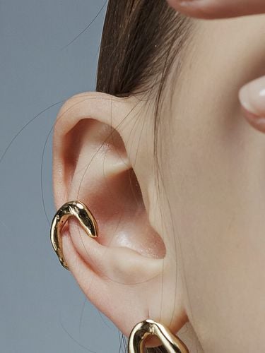 Lotus Door Earcuff - PANACHE CHASUNYOUNG - Modalova