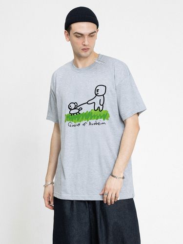 UNISEX] Drawing Green Puppy Walk Short Sleeve T-shirt - GRAVER - Modalova