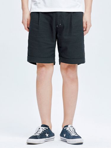 Jungle Cotton One-tuck Shorts Black - QUIETIST - Modalova