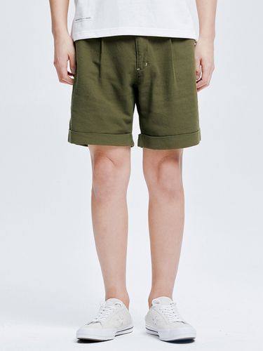 Jungle Cotton One-tuck Shorts Khaki - QUIETIST - Modalova