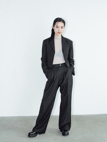 Unbalanced Pocket Pants (Black) - capricieux - Modalova