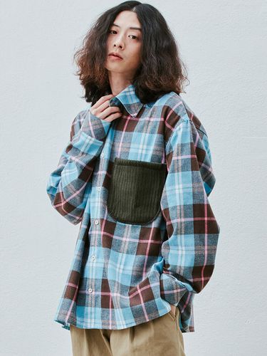 Knitted Pocket Checked Flannel Shirt - QUIETIST - Modalova