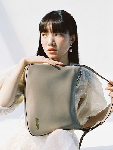 PM Shoulder Bag_Beige - NILLRING - Modalova