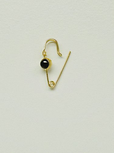 Onyx Love Clip Mini Earring - nuavo - Modalova