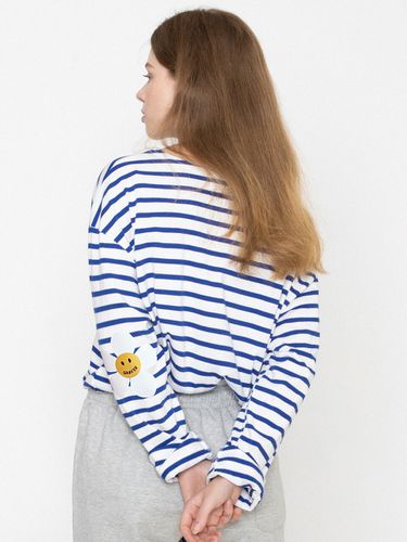 Elbow Flower Printed Striped T-shirt_2 Colors - GRAVER - Modalova