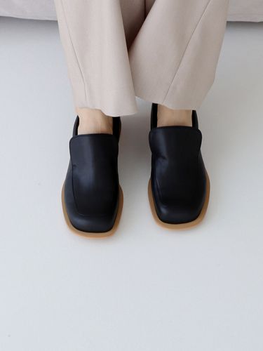 Bold Daily Loafer_Black - MOL:pin - Modalova